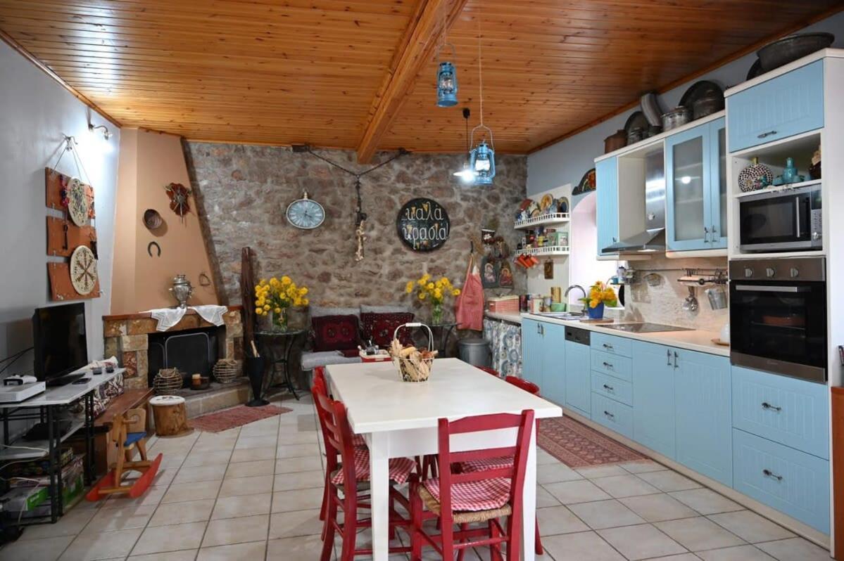 Kalavrita Winter Retreat - Homely Spacious Chalet Áno Vlasía Eksteriør bilde